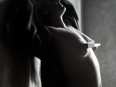 TessaWayne-hot - blond female webcam at xLoveCam