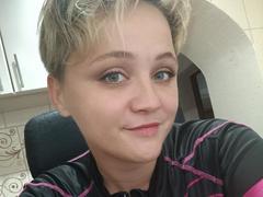 TessaRenata - female with brown hair webcam at xLoveCam