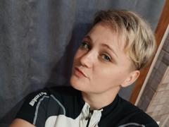 TessaRenata - female with brown hair webcam at xLoveCam