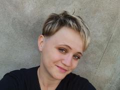 TessaRenata - female with brown hair webcam at xLoveCam