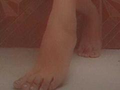 SaraKross - female with black hair webcam at xLoveCam