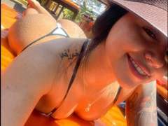 ThaliaCasstro - female with black hair webcam at xLoveCam