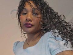 ThaliaJoness - female with black hair and  big tits webcam at xLoveCam