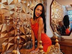 thamarar5129 - shemale with black hair webcam at ImLive