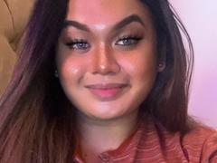 ThaniaMayLovez from xLoveCam