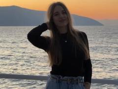 ThatsLori-hot from xLoveCam