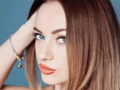 TheCandyFoxy - female with  small tits webcam at xLoveCam