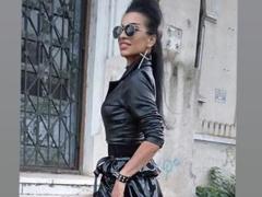 TheCountess406 - female with black hair webcam at ImLive