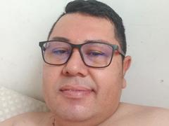 TheCuteCrazy from xLoveCam