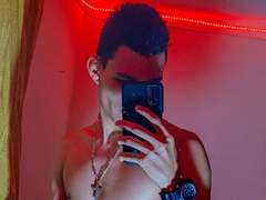 TheNewMan - male webcam at xLoveCam