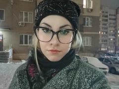 TheRestlessKitty from xLoveCam