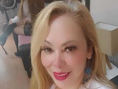 TheSweetHoney - female webcam at xLoveCam