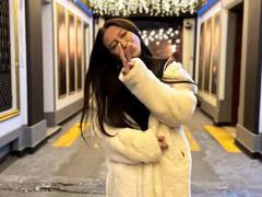 TheaOrre - blond female webcam at xLoveCam