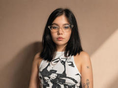 TheoMalkiewicz - female with black hair and  big tits webcam at xLoveCam