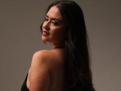 TheresaLarson - female with red hair webcam at xLoveCam