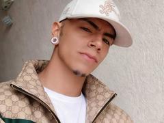 ThiagoSmithy from xLoveCam