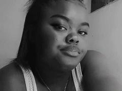 ThickEbonyPrinces - female with black hair webcam at xLoveCam