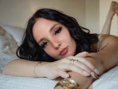 ThomasineCharlebois - female with black hair webcam at xLoveCam