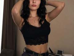 ThomasineCharlebois - female with black hair webcam at xLoveCam
