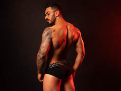 ThonyMuscle - male webcam at xLoveCam
