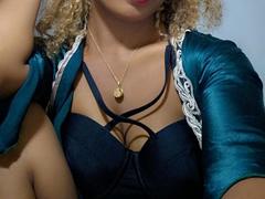 TiakoI - female webcam at xLoveCam
