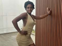 TiaraAlamo from xLoveCam