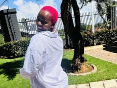 TiaraBae from xLoveCam