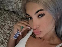 TiaraVeil - blond female with  big tits webcam at xLoveCam
