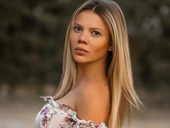 TiffanyTopTs - blond shemale with  big tits webcam at xLoveCam