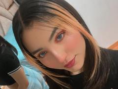 TiffanyYves - blond female with  big tits webcam at LiveJasmin