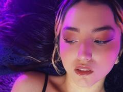 TiffanyYves - blond female with  big tits webcam at LiveJasmin