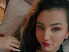 TiffanyYves - blond female with  big tits webcam at LiveJasmin