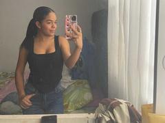 TiffanyyJoness - female webcam at xLoveCam