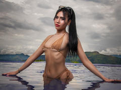 TinnyEngel - female with black hair webcam at LiveJasmin