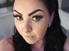 TinyDiamond88-hot - female with black hair webcam at xLoveCam