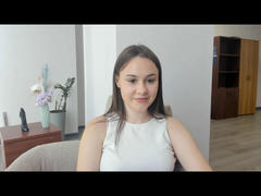 Tiriana from xLoveCam