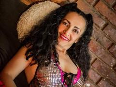 TitaNaughty - female with black hair webcam at xLoveCam