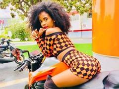 TittySex - female with black hair and  big tits webcam at xLoveCam