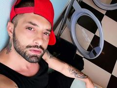 TommyDum - male webcam at xLoveCam