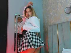 TommyTS - shemale webcam at xLoveCam