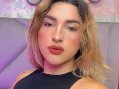 TommyTS - shemale webcam at xLoveCam