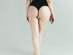 Tonique - female with brown hair and  big tits webcam at xLoveCam