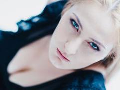 Tonique - female with brown hair and  big tits webcam at xLoveCam