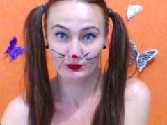 Tonique - female with brown hair and  big tits webcam at xLoveCam