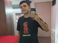 TonnyMonthana - male webcam at xLoveCam