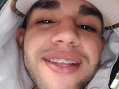 TonnyMonthana - male webcam at xLoveCam