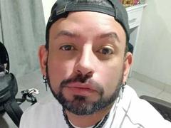 TonyGlams - male webcam at xLoveCam