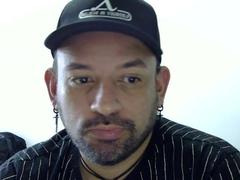 TonyGlams - male webcam at xLoveCam