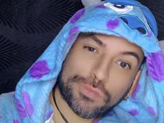 TonyGlams from xLoveCam