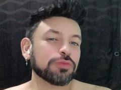 TonyGlams - male webcam at xLoveCam